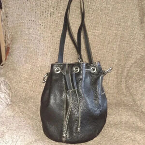 Stone Ridge-Genuine Thick Black Leather-Backpack-2 Back Straps-1 Top Handle-NM